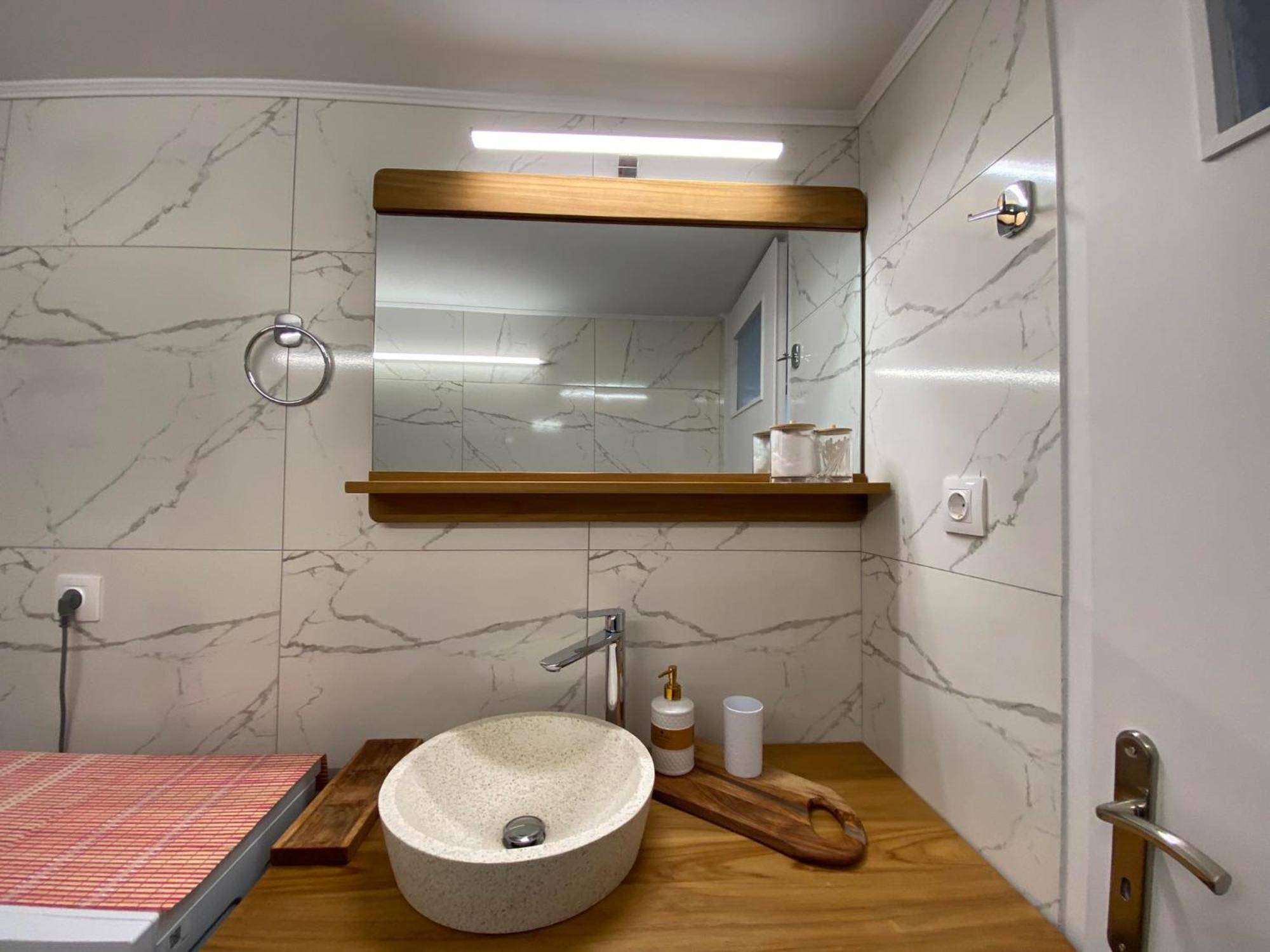 Irene΄S Downtown Apartment Chalkís Eksteriør billede